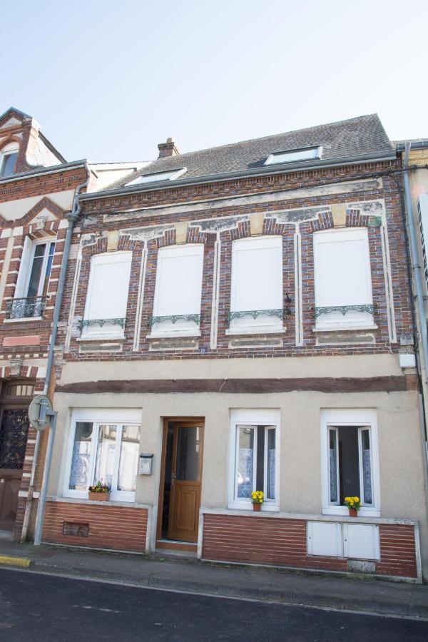 Damville Centre Exteriér fotografie